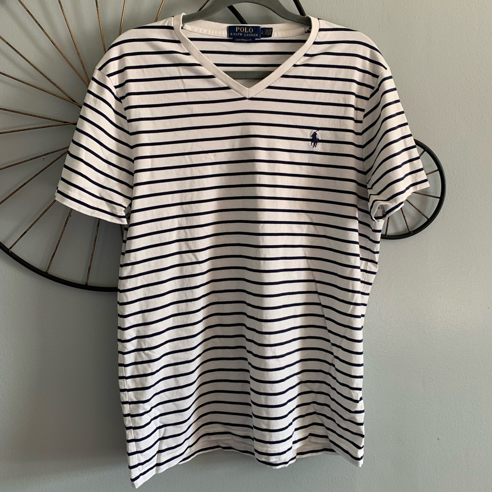 Polo Ralph Lauren White striped Tshirt! Size large. Perfect condition.